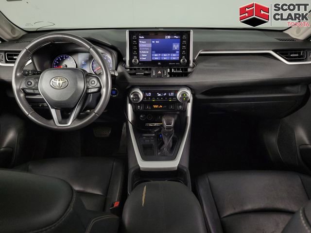 Used 2020 Toyota RAV4 XLE Premium FWD image 26