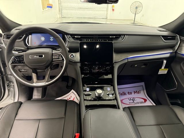 New 2025 Jeep Grand Cherokee Overland w/ Luxury Tech Group IV image 16