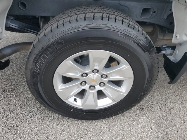 Used 2025 Chevrolet Silverado 1500 LT image 9