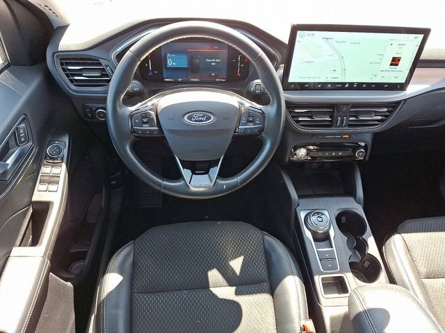 Certified 2025 Ford Escape SE image 11