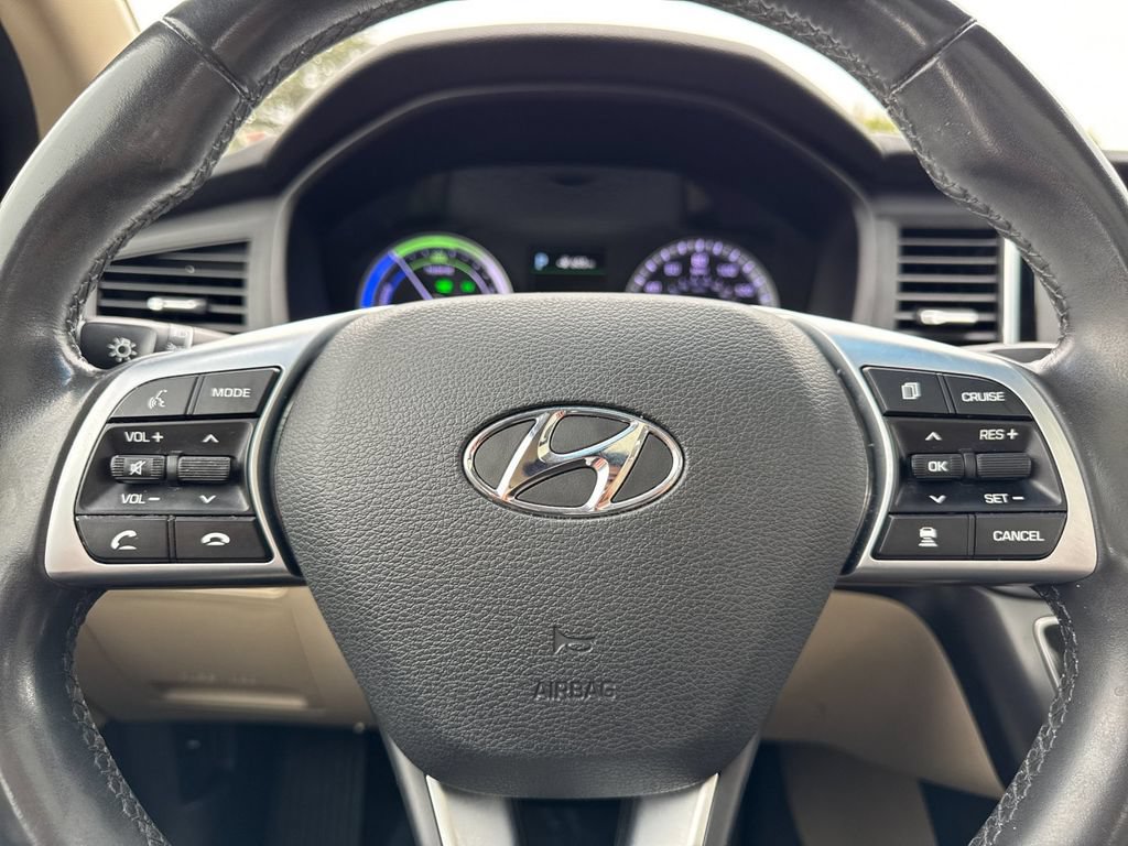 Used 2019 Hyundai Sonata Limited FWD image 21