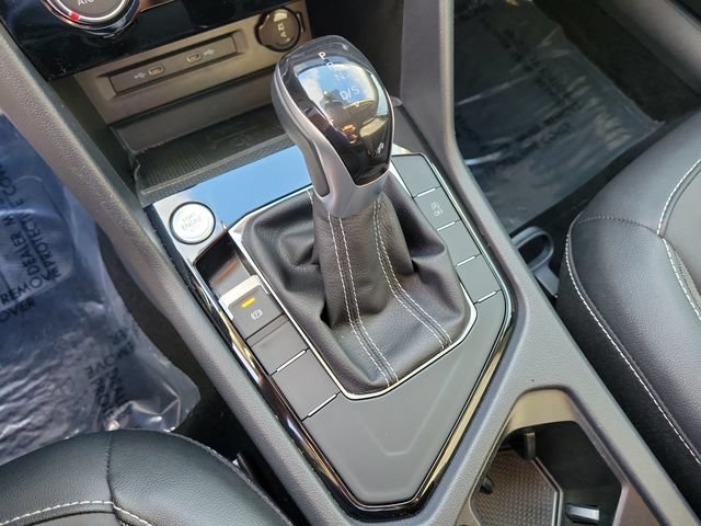 Certified 2023 Volkswagen Taos SE w/ Black Wheel Package FWD image 27
