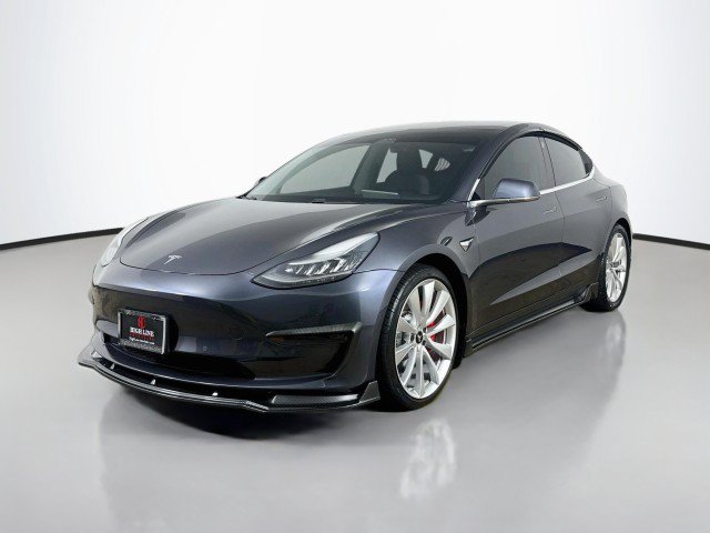 Used 2018 Tesla Model 3 Performance AWD/4WD image 3