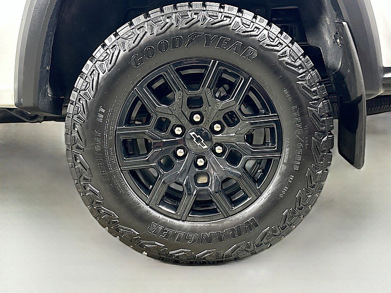 Used 2025 Chevrolet Colorado Trail Boss image 29