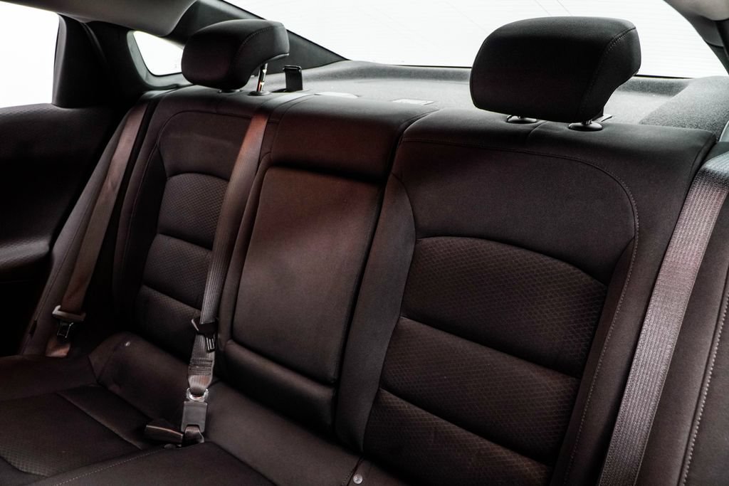 Used 2023 Chevrolet Malibu LT FWD image 15