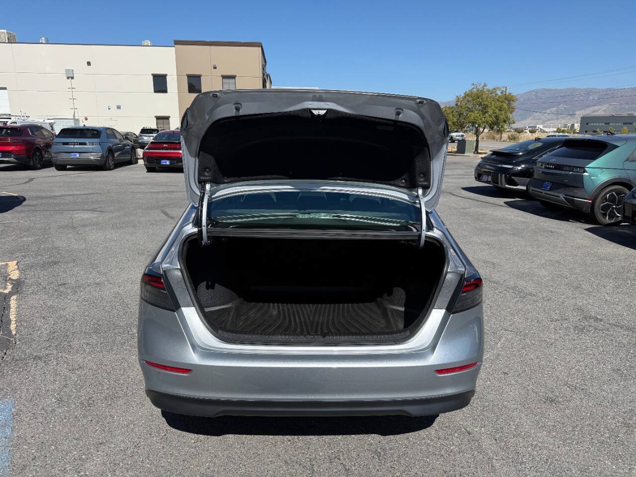 Used 2023 Honda Accord EX image 16