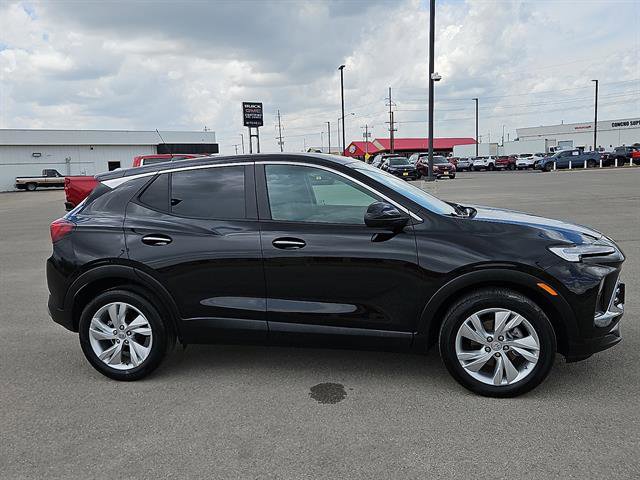 Certified 2025 Buick Encore GX Preferred w/ Comfort Package FWD image 6