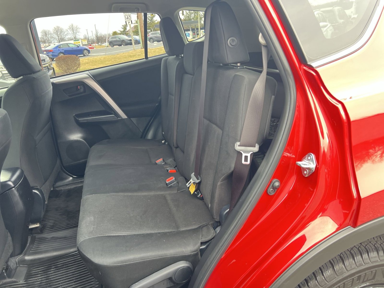 Used 2017 Toyota RAV4 LE image 22