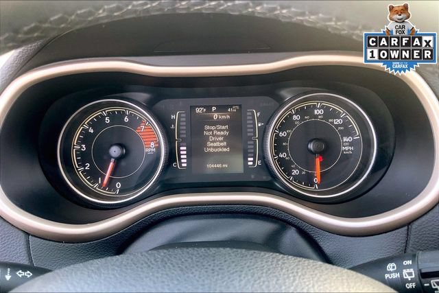Used 2018 Jeep Cherokee Latitude w/ Altitude Package FWD image 18