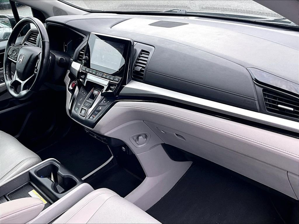 Used 2018 Honda Odyssey Elite image 14