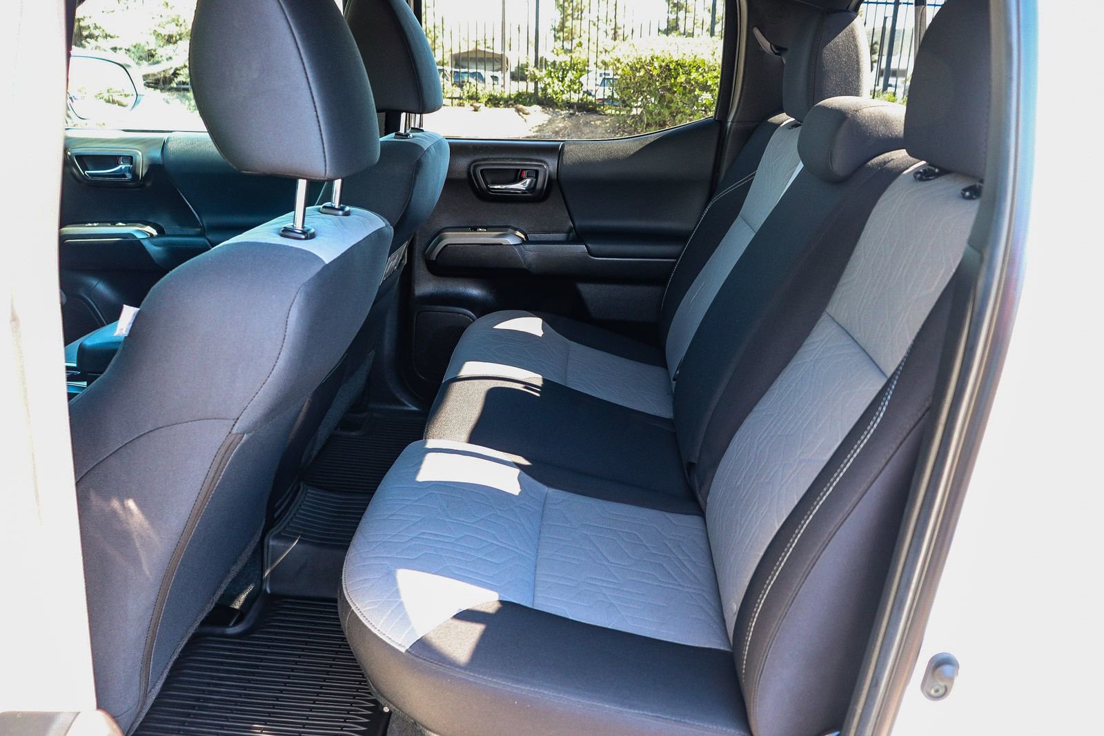 Certified 2023 Toyota Tacoma TRD Off-Road w/ Advanced Technology Package AWD/4WD image 21