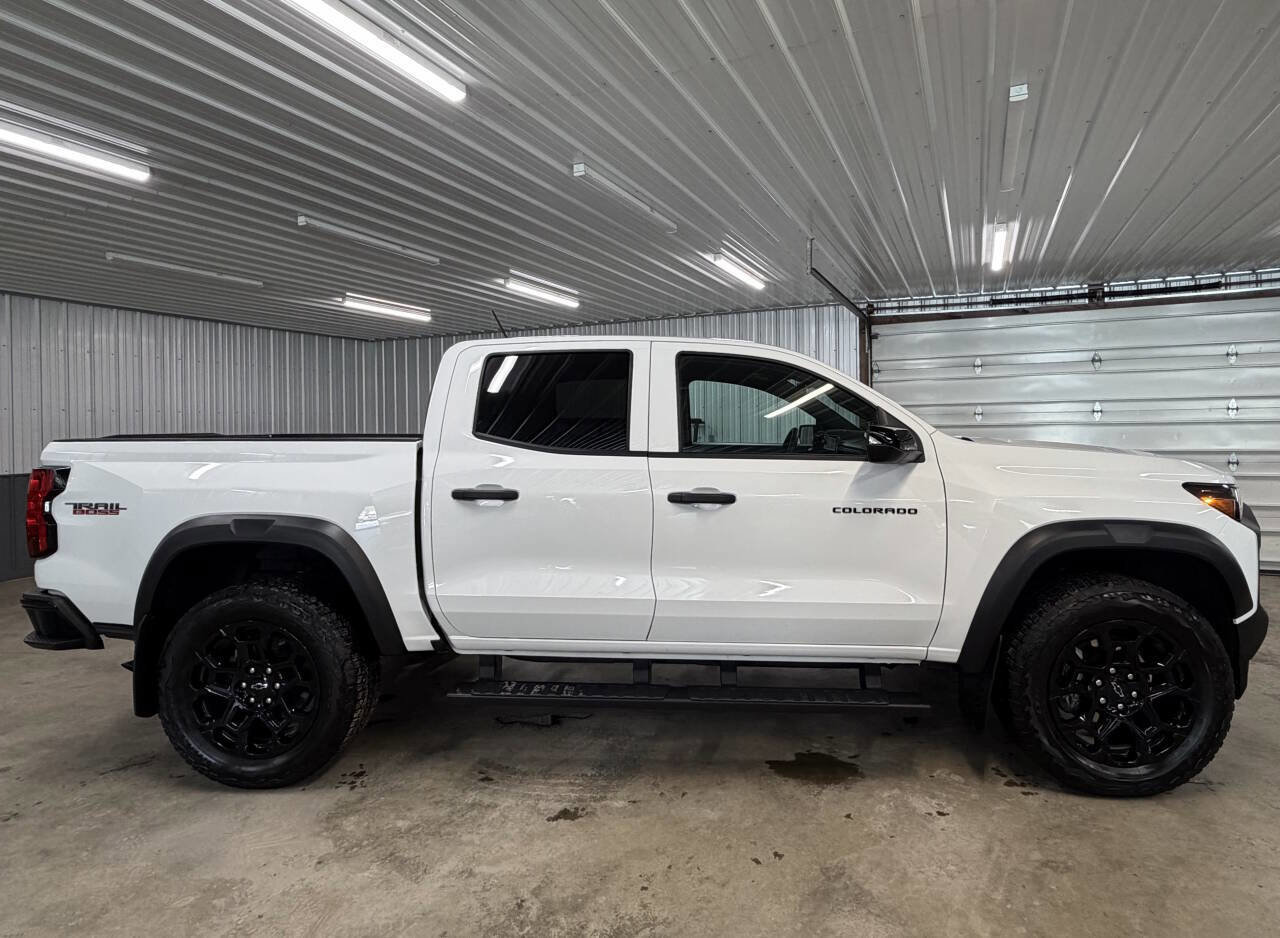 Used 2026 Chevrolet Colorado Trail Boss image 2