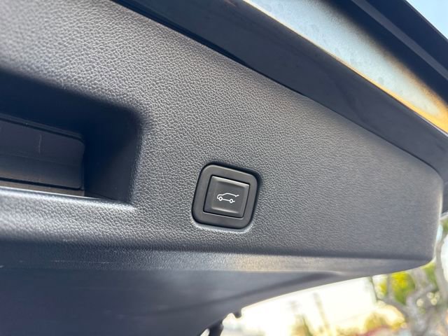 Certified 2024 Chevrolet Traverse LT image 30