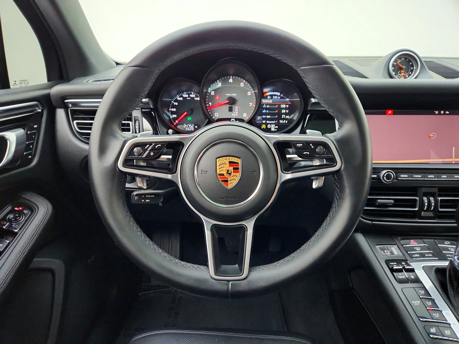 Used 2020 Porsche Macan S AWD/4WD image 23