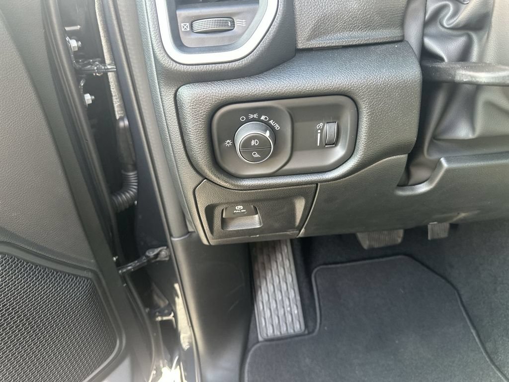New 2026 RAM 1500 Express AWD/4WD image 20
