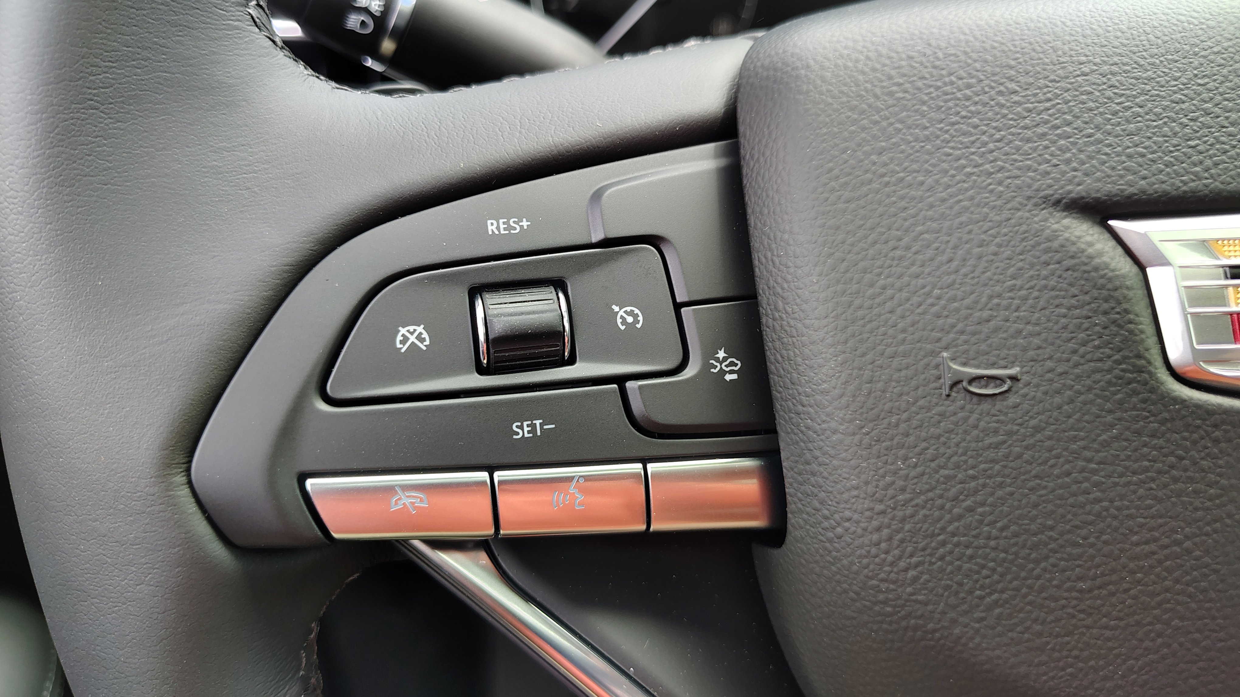 New 2025 Cadillac XT6 Luxury image 20