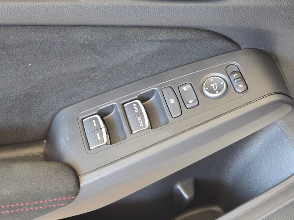 Used 2025 Honda Civic Type R image 26