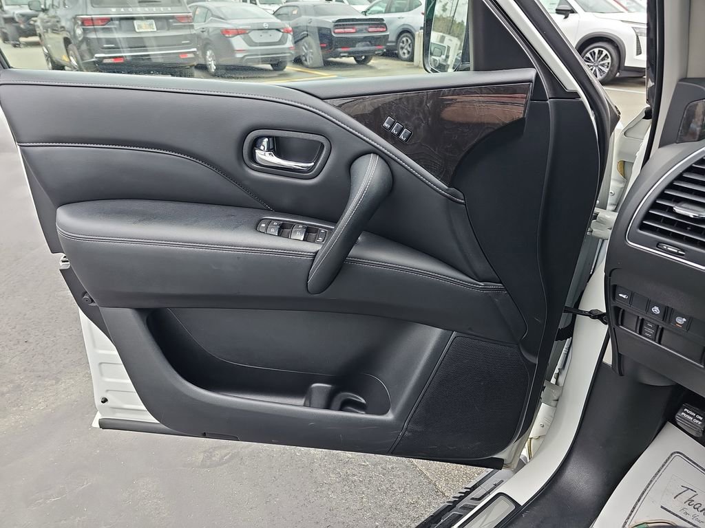 Used 2024 INFINITI QX80 Luxe image 32