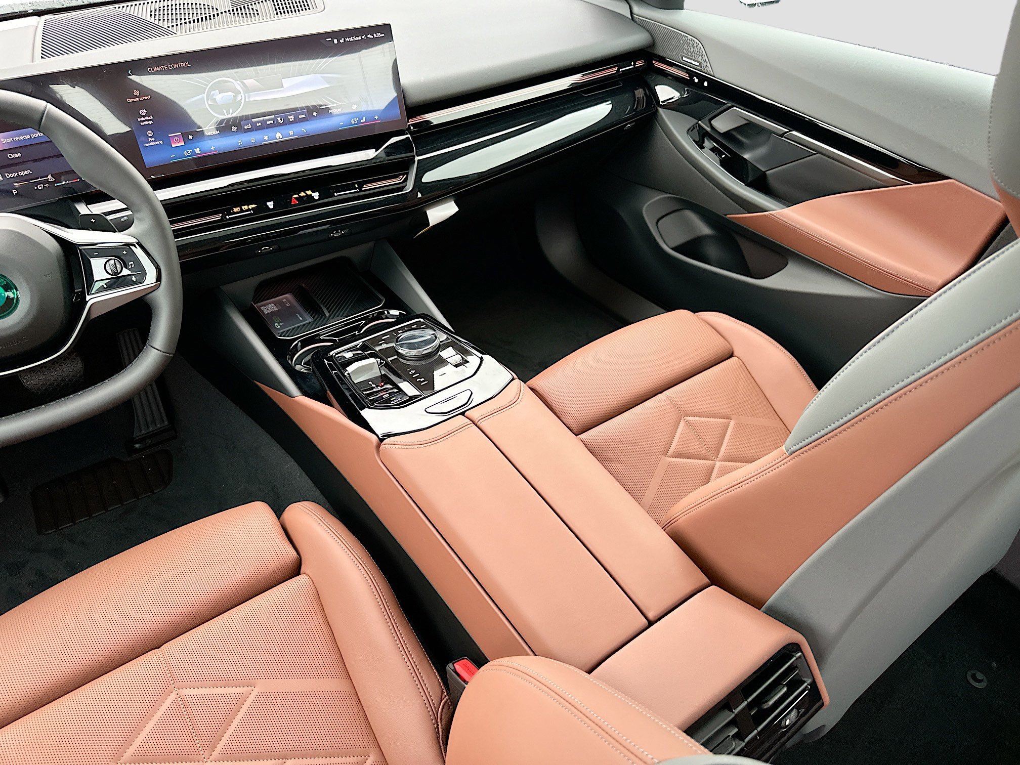 New 2026 BMW 530i w/ Convenience Package image 18