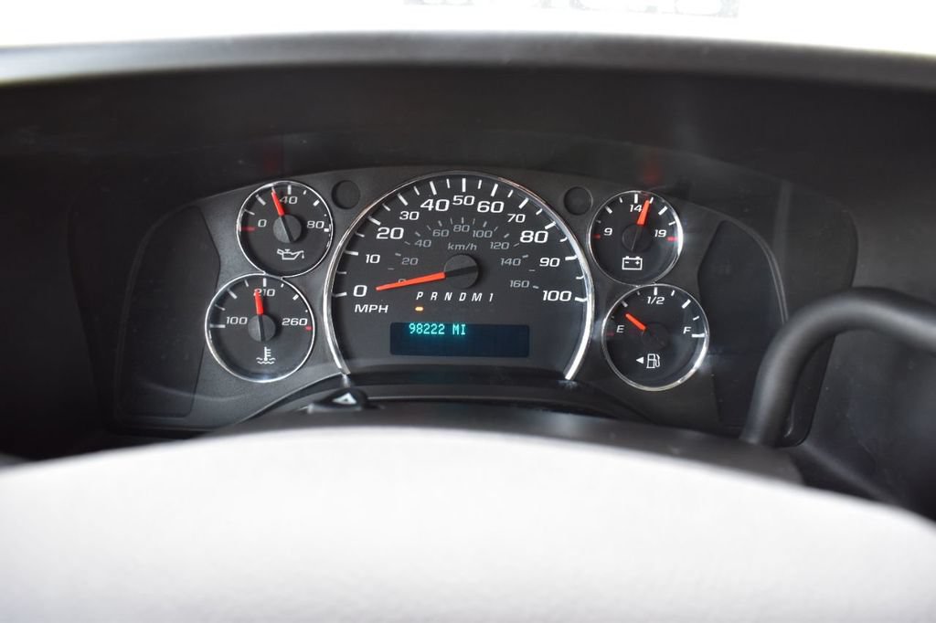 Used 2018 GMC Savana 2500 w/ Communications Package RWD image 27