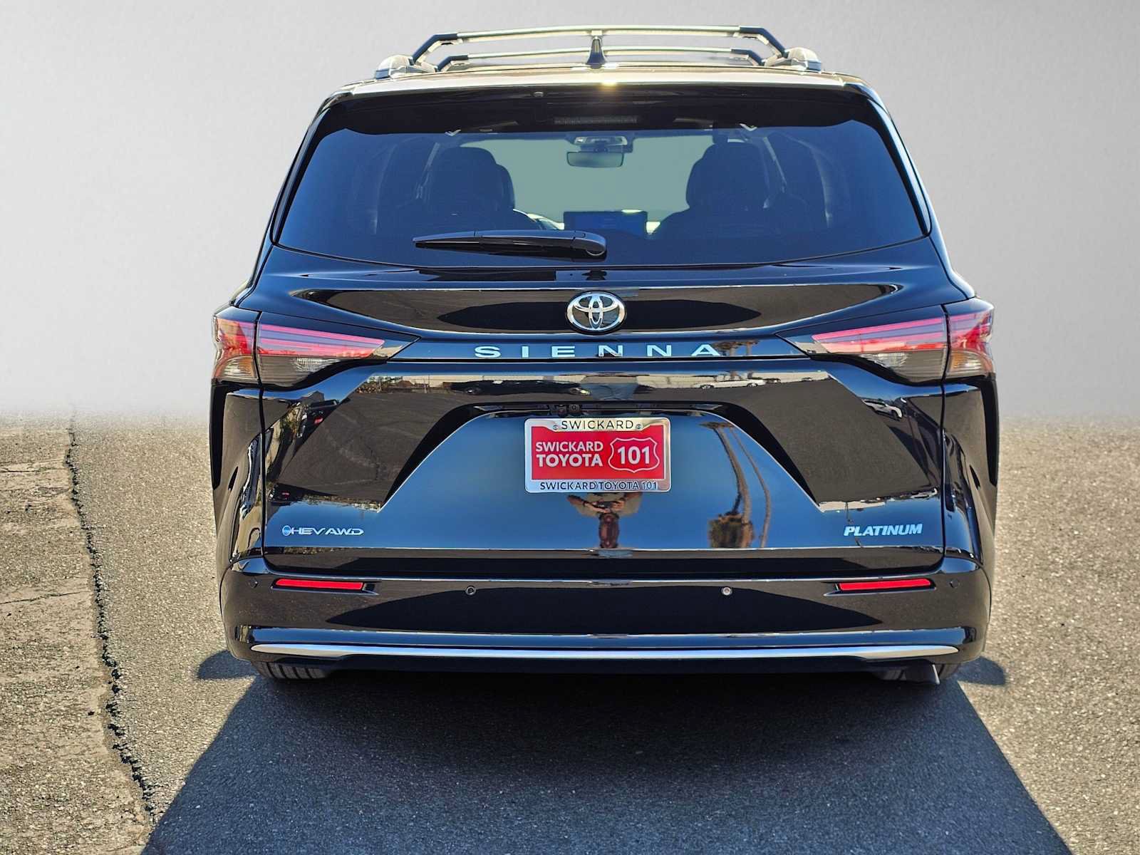 New 2026 Toyota Sienna Platinum AWD/4WD image 4