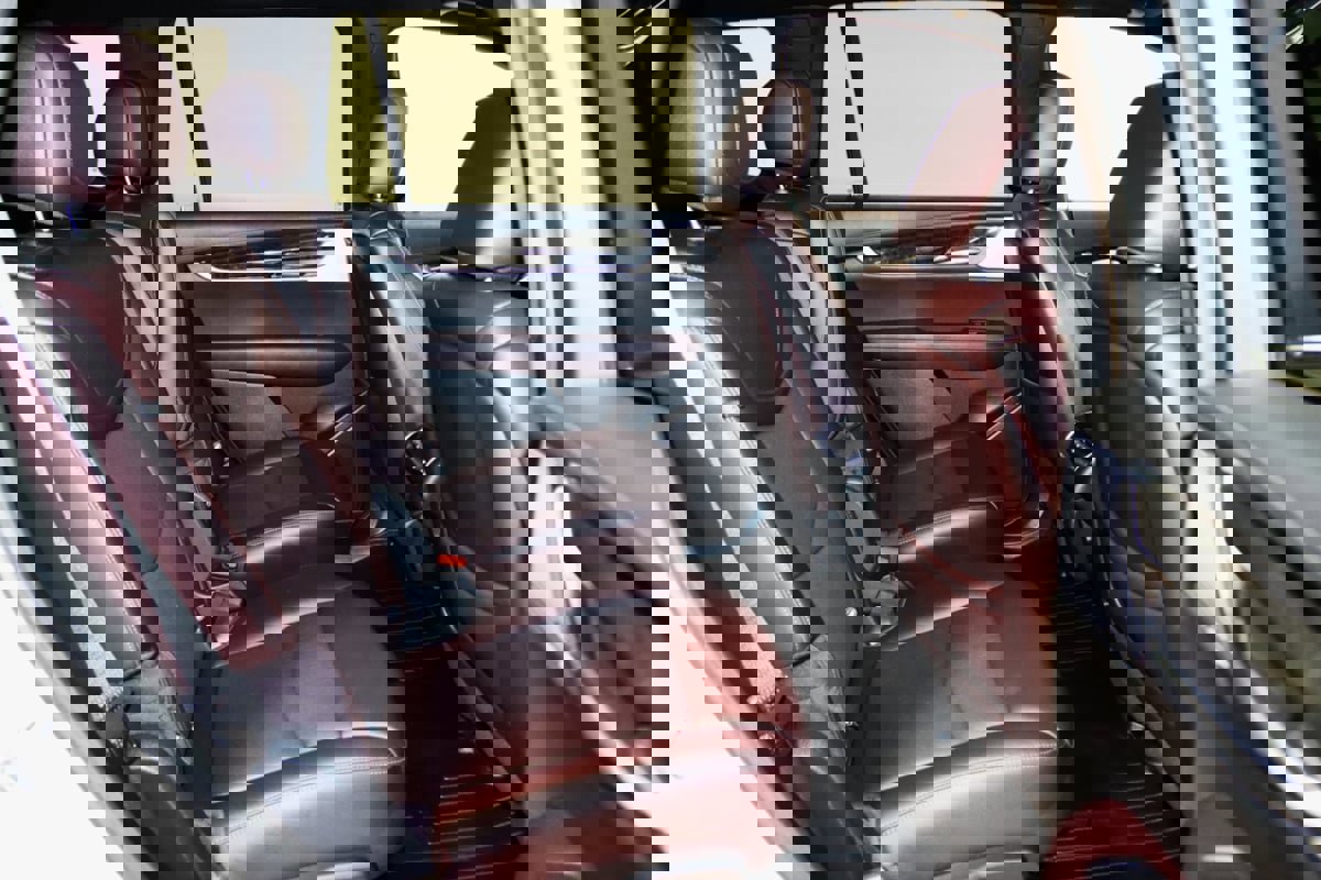 Used 2022 Cadillac XT6 Premium Luxury w/ Technology Package image 61