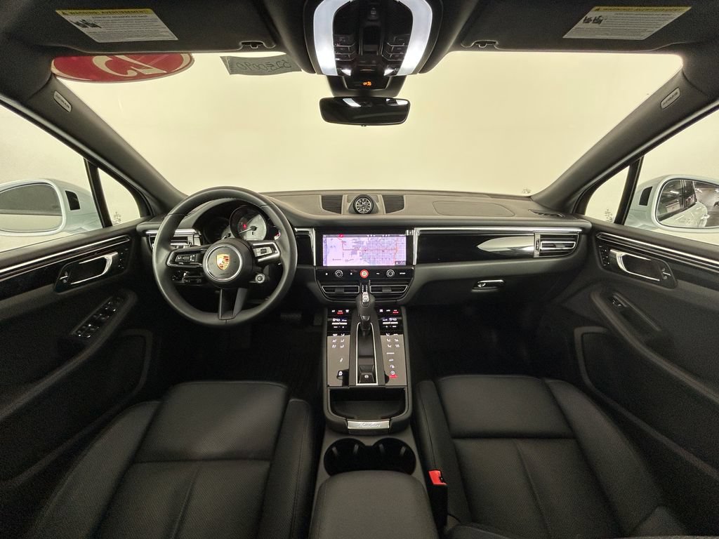 Certified 2025 Porsche Macan S AWD/4WD image 14