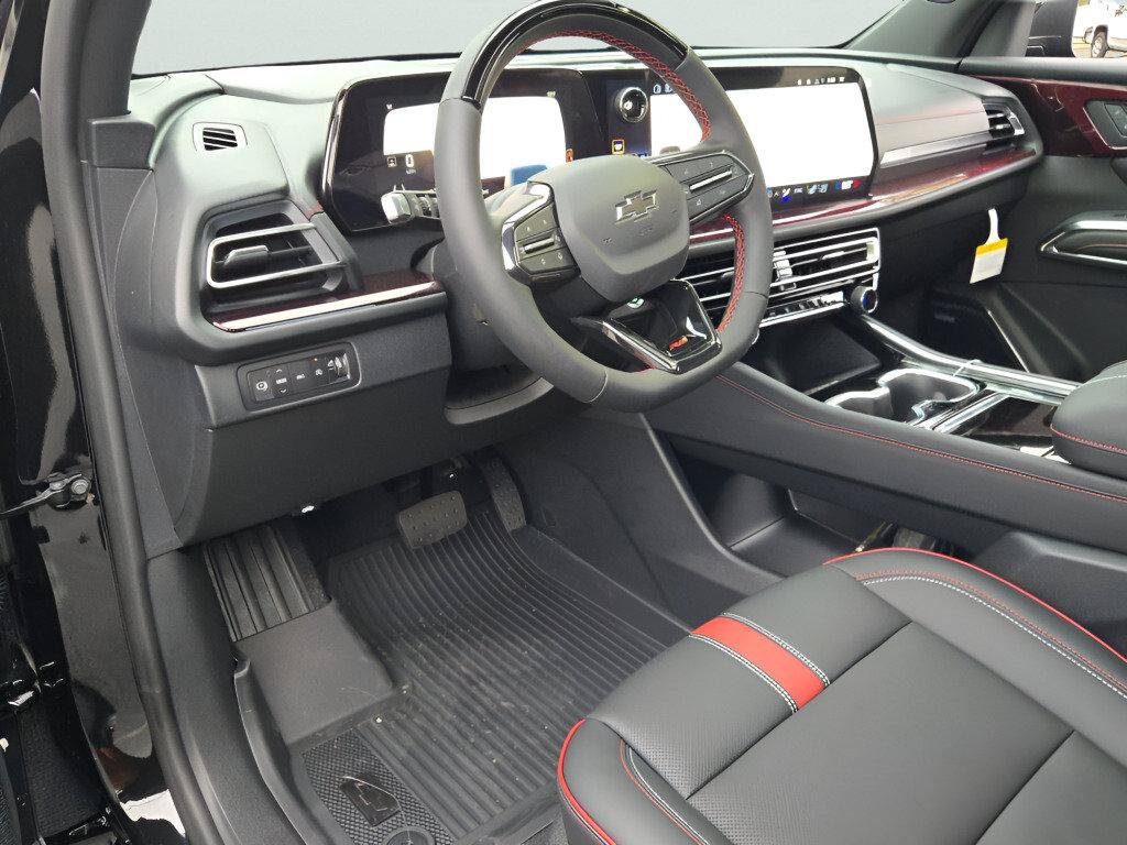 New 2027 Chevrolet Traverse RS w/ LPO, Floor Liner Package AWD/4WD image 27