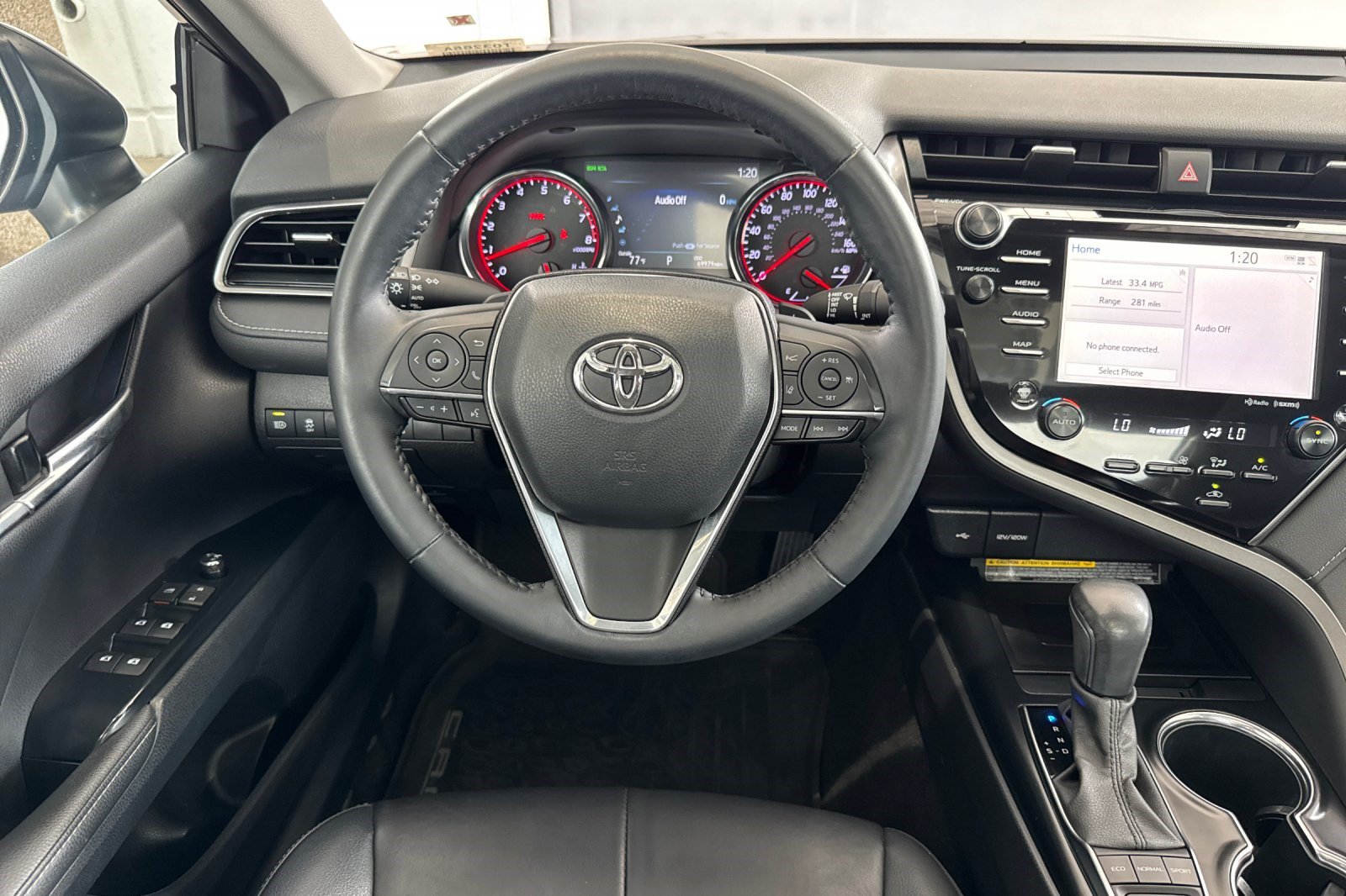 Used 2020 Toyota Camry XSE w/ Blackout Package FWD image 18
