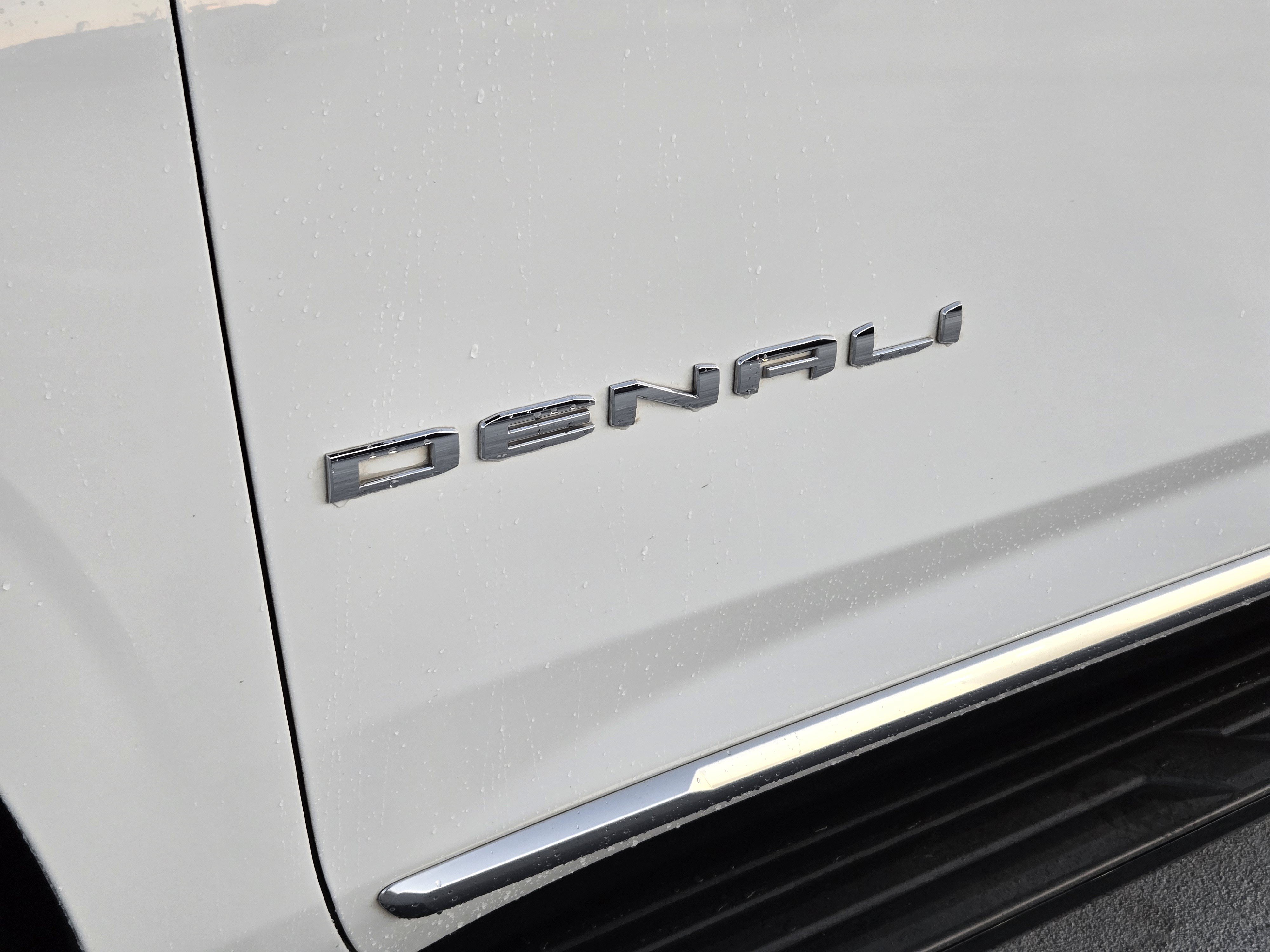 Used 2024 GMC Yukon XL Denali w/ Max Trailering Package RWD image 10