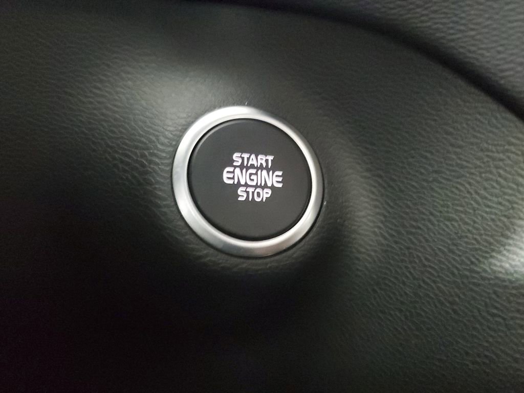 Certified 2026 Volvo XC40 B5 Ultra w/ Climate Package image 35