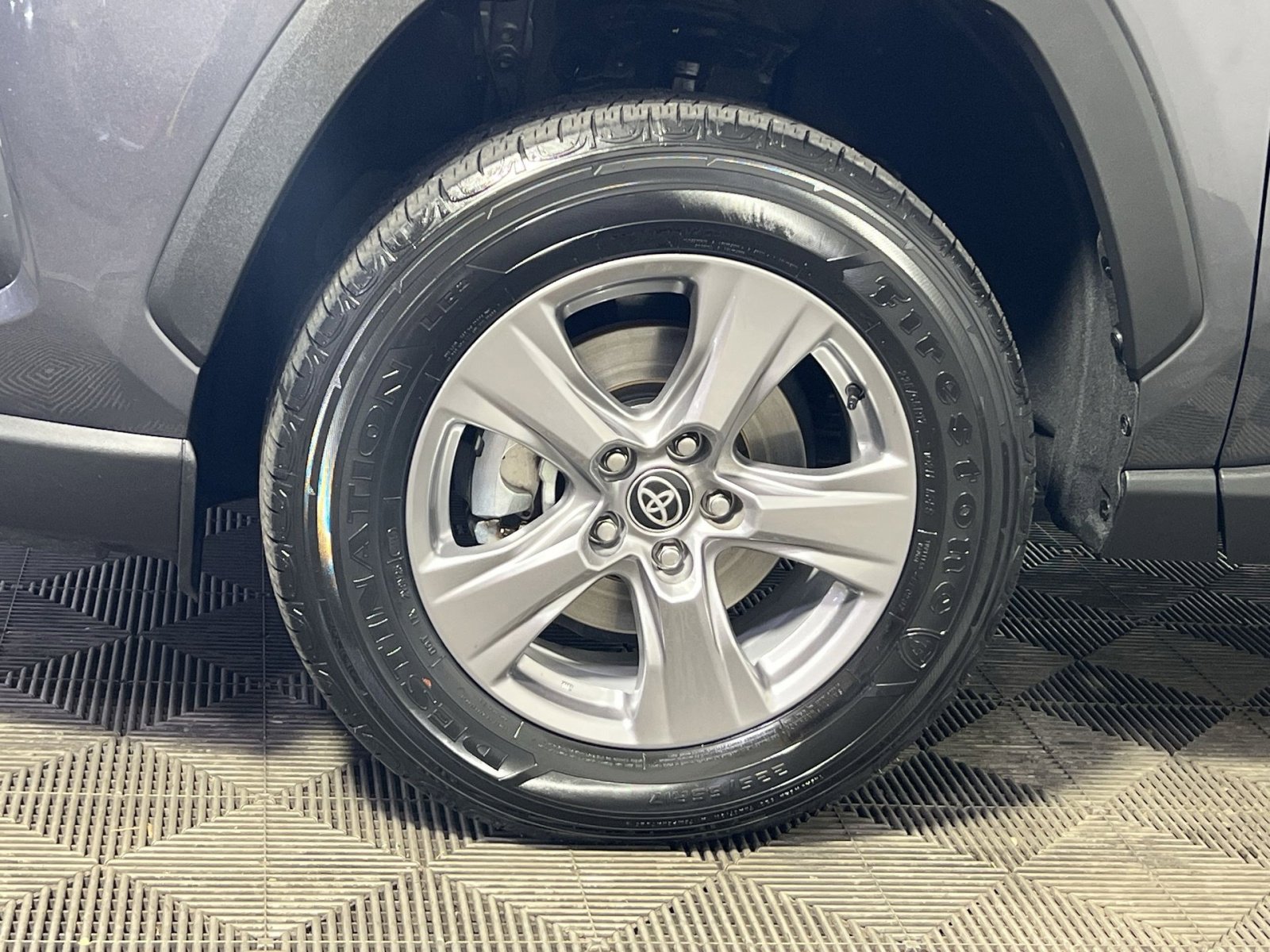 Used 2025 Toyota RAV4 XLE image 12