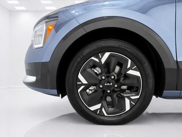Used 2023 Kia Niro Wave w/ Wave Preserve Package FWD image 9