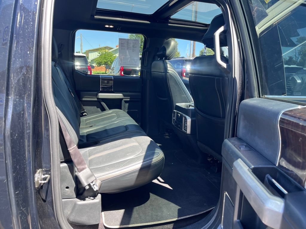 Used 2017 Ford F150 Platinum w/ Equipment Group 701A Luxury AWD/4WD image 30
