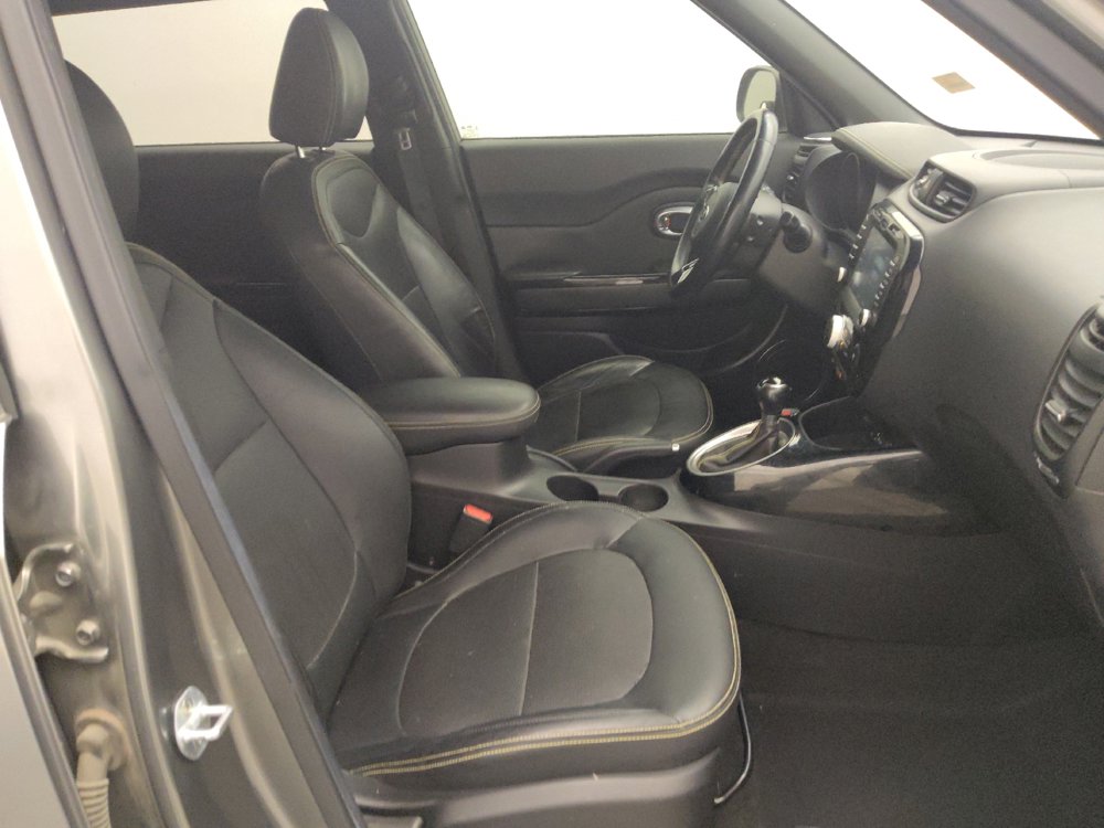 Used 2014 Kia Soul + w/ Primo Package FWD image 21