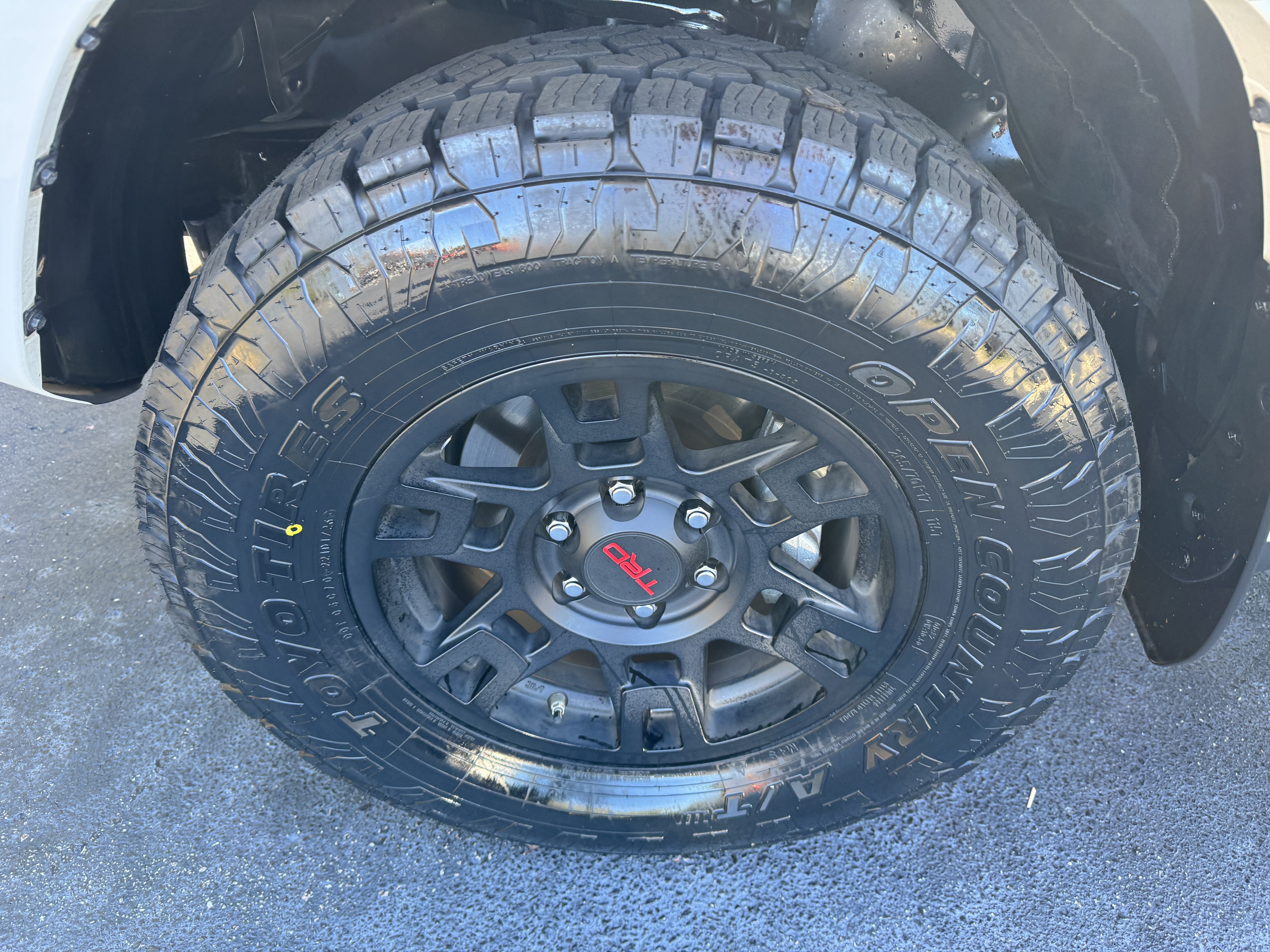 Certified 2024 Toyota 4Runner SR5 Premium w/ Moonroof Package AWD/4WD image 26