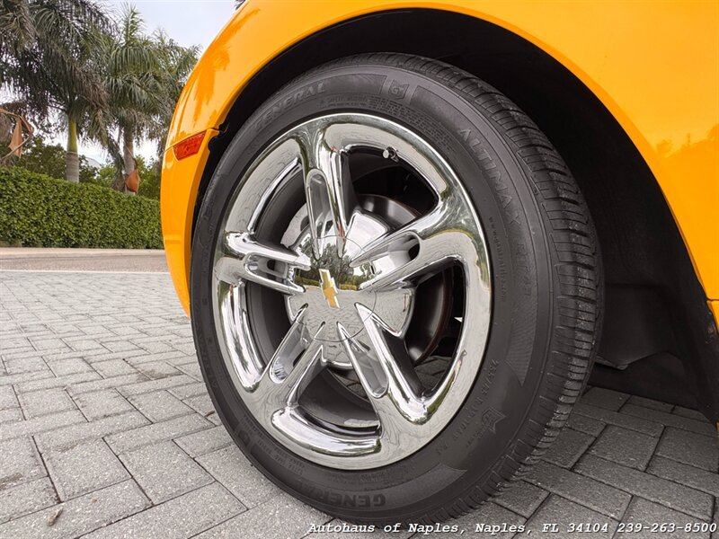 Used 2005 Chevrolet SSR w/ Preferred Equipment Group RWD image 37