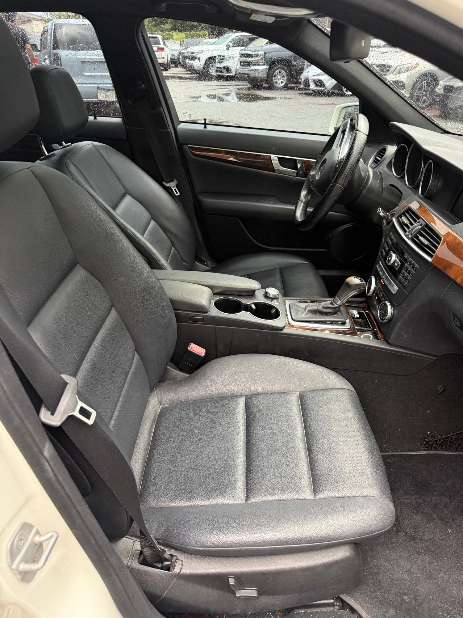 Used 2012 Mercedes-Benz C 250 Sedan image 7