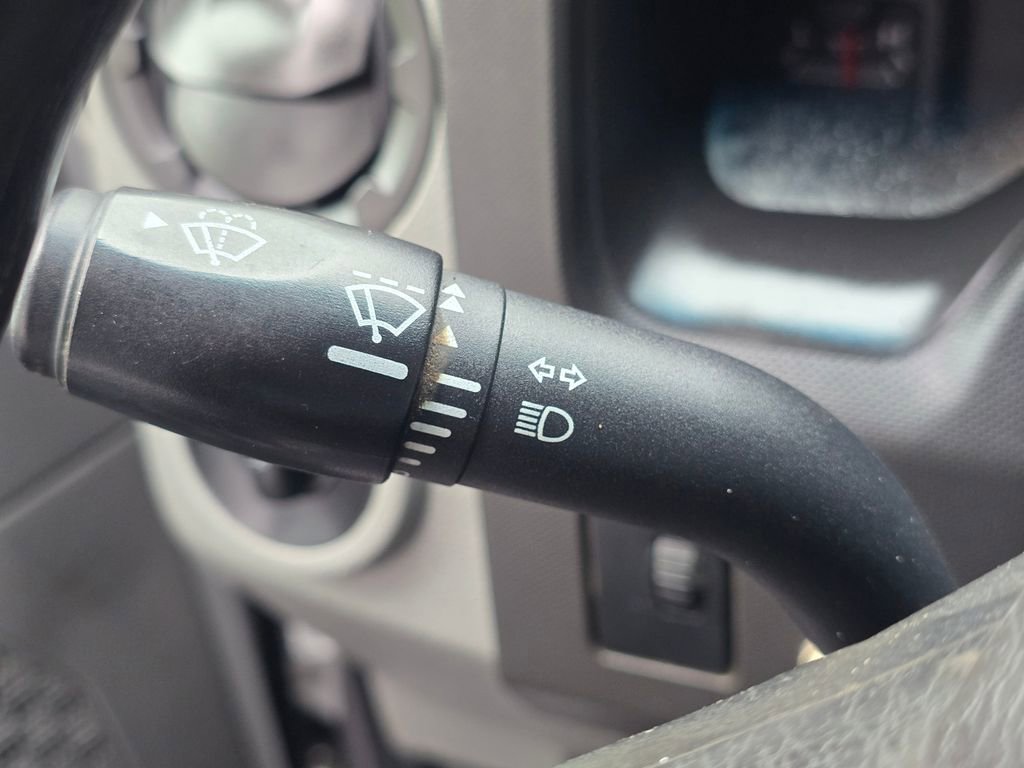 Used 2017 Ford E-450 and Econoline 450 Super Duty w/ Power Windows & Locks Group image 34