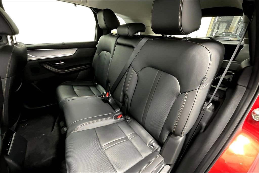 Used 2025 MAZDA CX-70 Plug-In Hybrid w/ Premium Pkg image 35