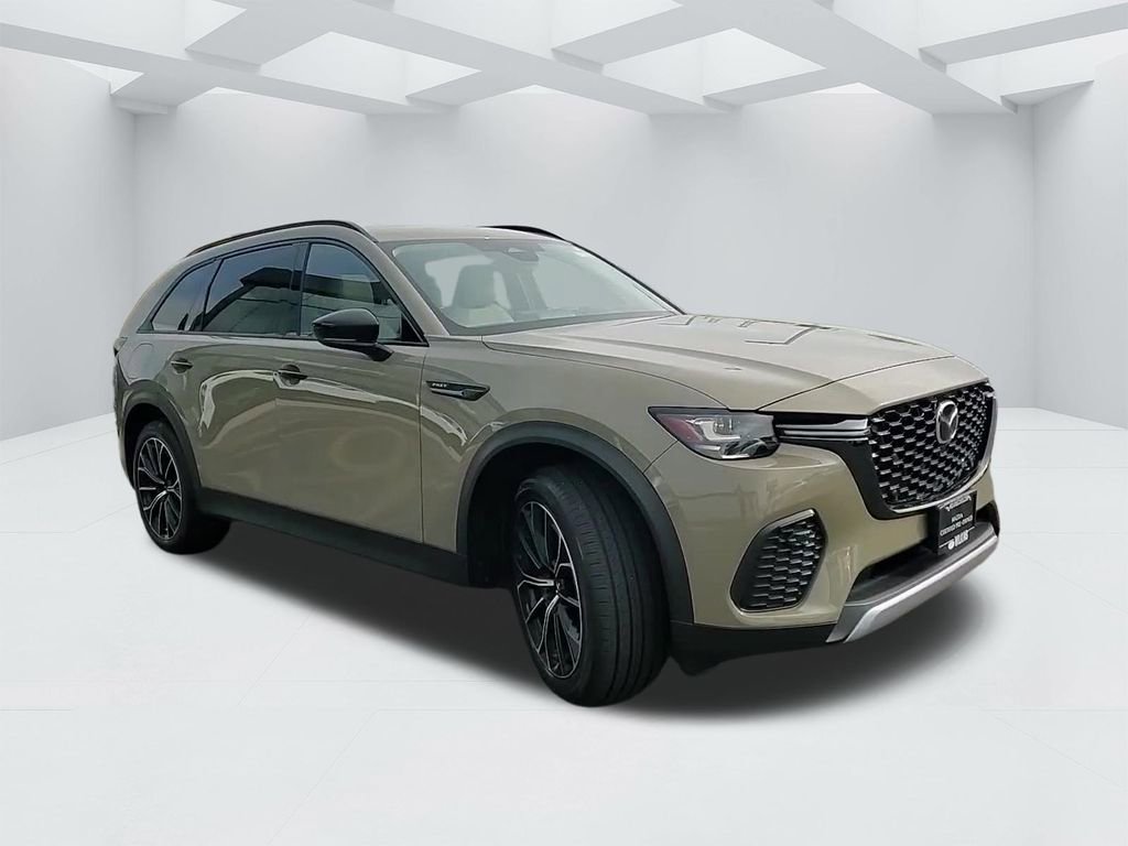 Certified 2025 MAZDA CX-70 Plug-In Hybrid w/ Premium Pkg image 3