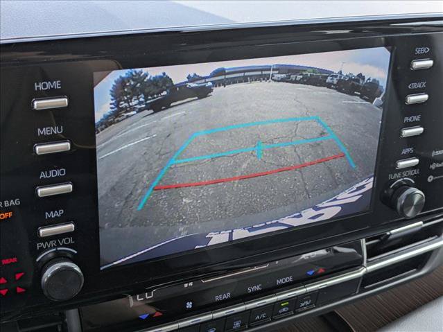 Used 2024 Toyota Sienna LE FWD image 14