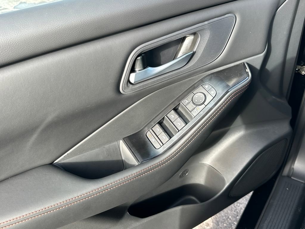 New 2026 Nissan Rogue SV image 10