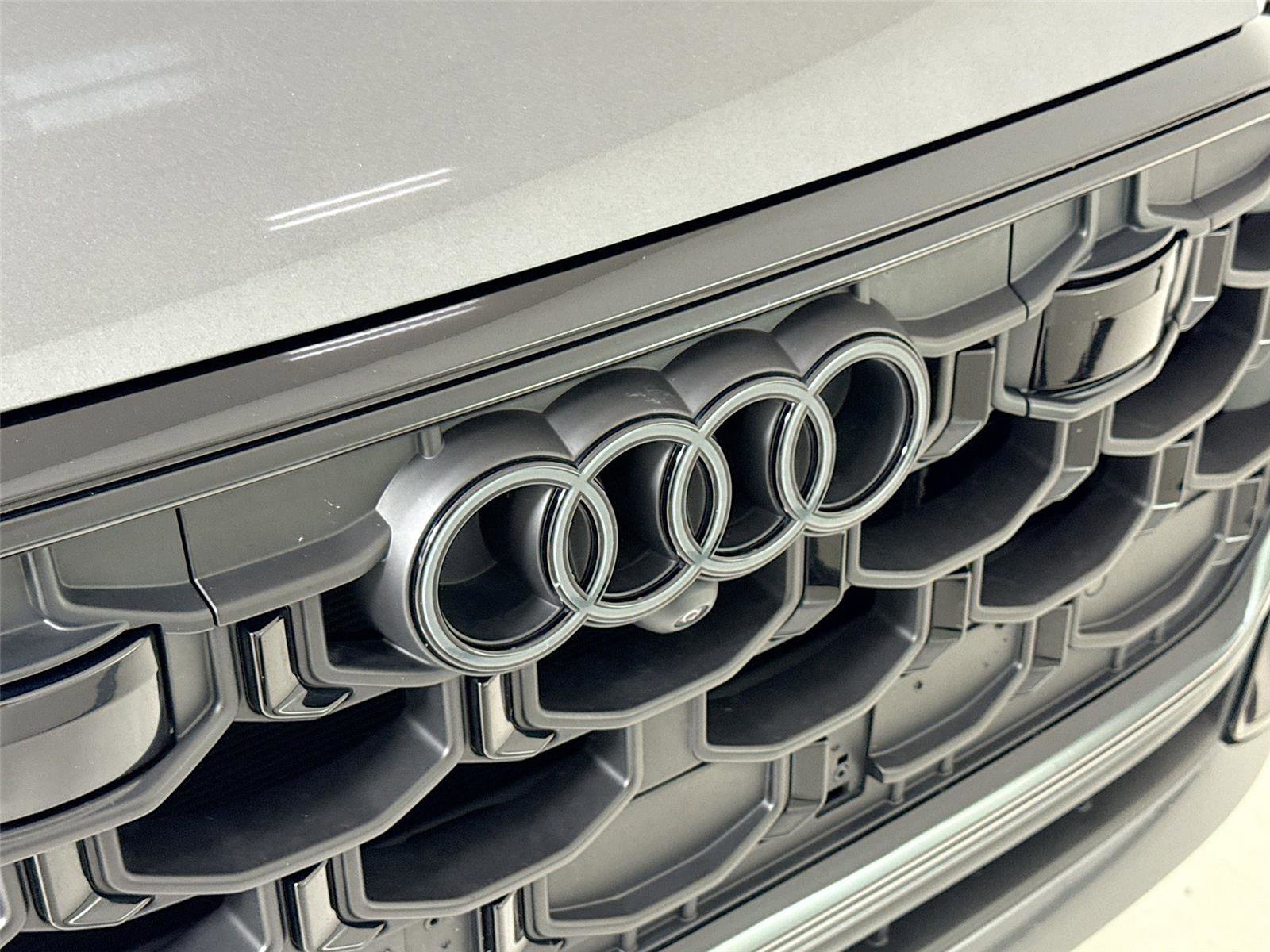 Used 2024 Audi SQ8 Premium Plus w/ 23" Wheel Package image 36