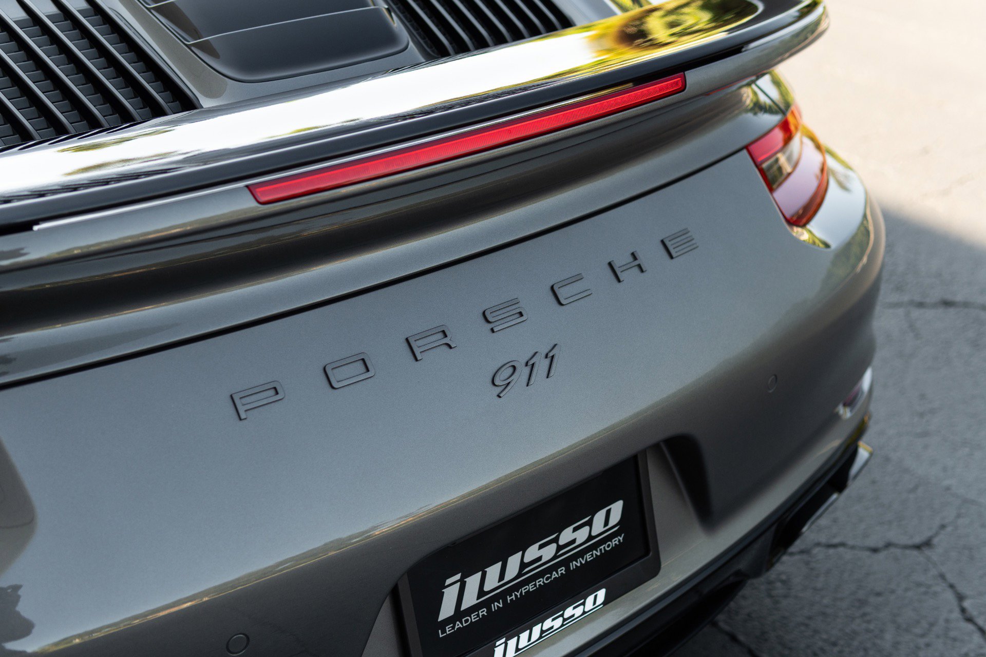 Used 2019 Porsche 911 Turbo S image 17