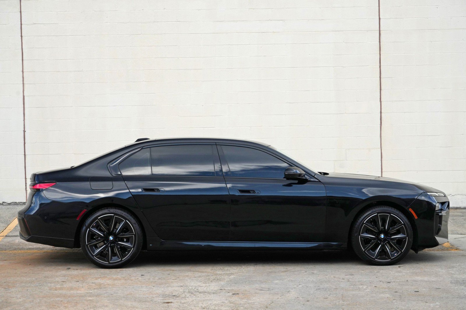 Used 2024 BMW 740i w/ Premium Package 2 RWD image 67