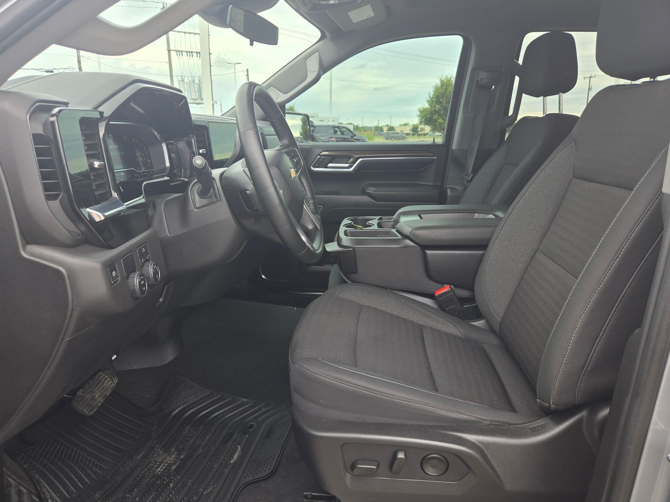 Certified 2024 Chevrolet Silverado 1500 LT RWD image 9