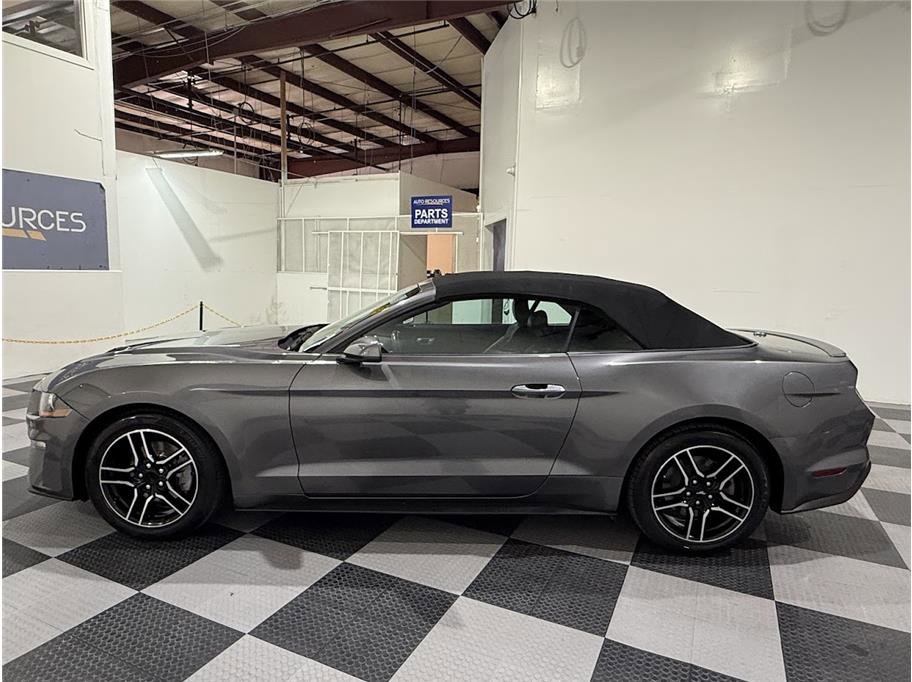 Used 2023 Ford Mustang Premium image 8