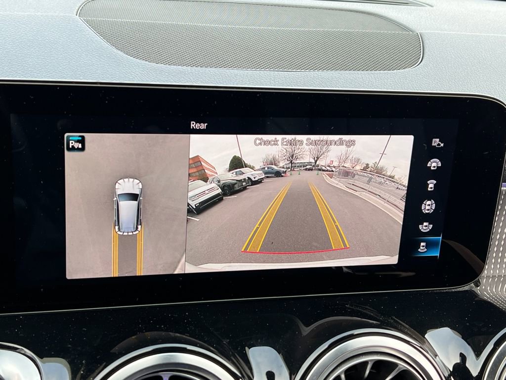 Used 2022 Mercedes-Benz GLB 250 4MATIC image 21