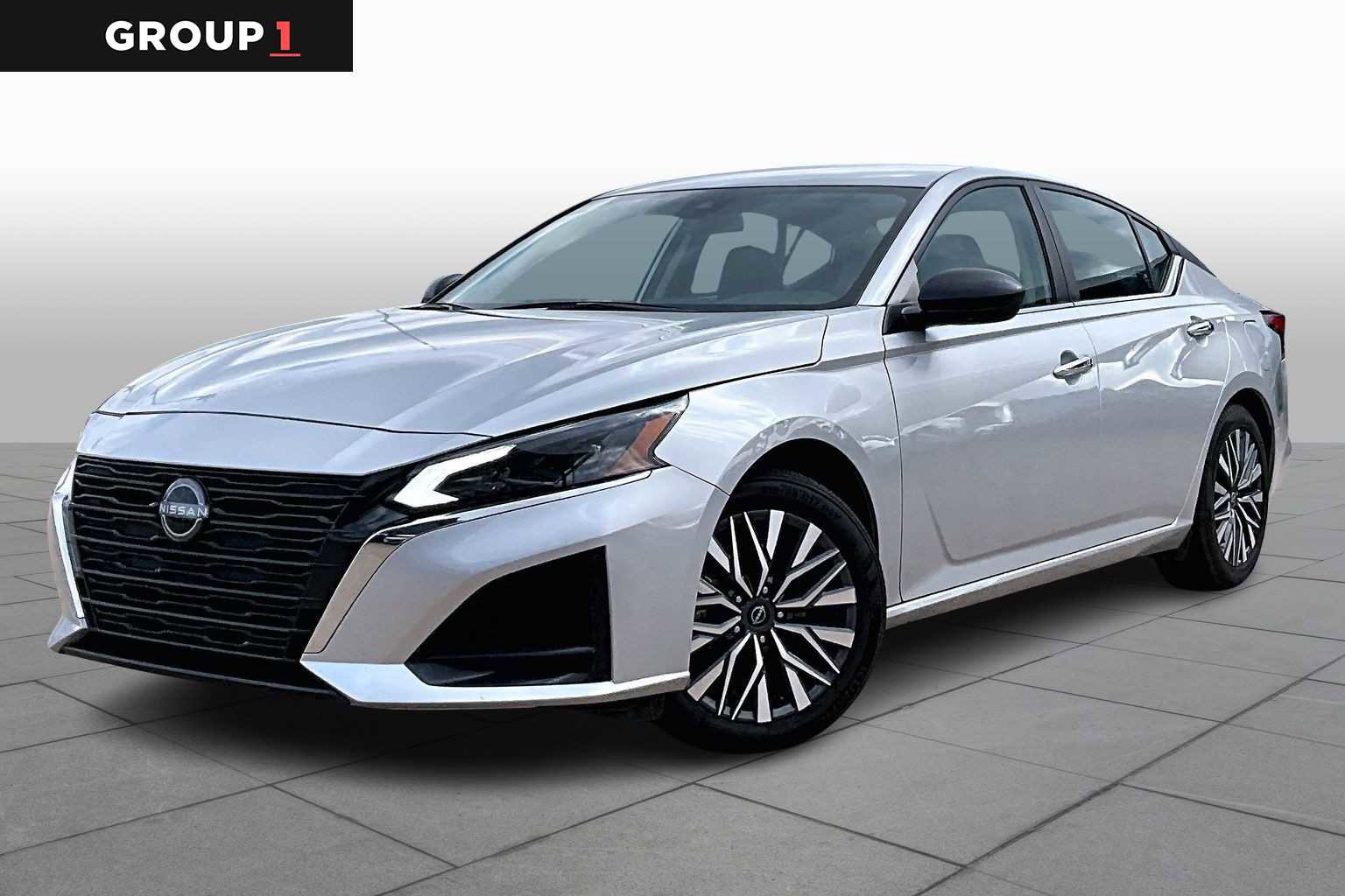 Used 2024 Nissan Altima 2.5 SV